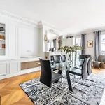 Luxury Living Georges V